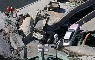 アメリカの橋梁や道路は､本当に危険なのか