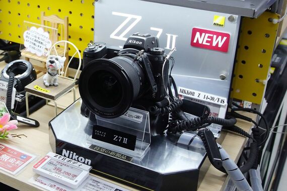 ニコン初のフルサイズミラーレスカメラ「Z7」