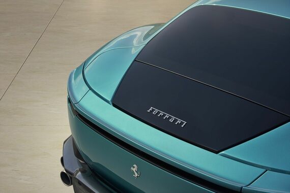 アマルフィのために設計されたリアウィンドウ（写真：Ferrari）