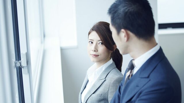 日本女性が 35歳からの服 で変えるべきこと ファッション トレンド 東洋経済オンライン 経済ニュースの新基準