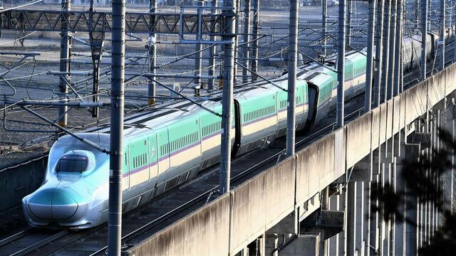 重い新幹線を持ち上げる「脱線復旧機材」の正体 軽量だが力持ち 重い新幹線を持ち上げる「脱線復旧機材」の正体 軽量だが力持ち