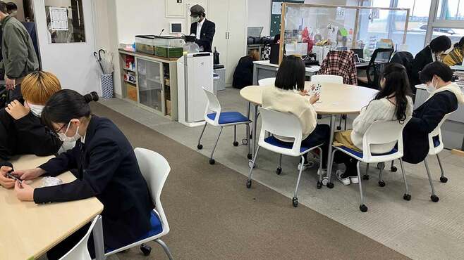 不登校経験者8割､人気の訳は｢ぬるい学校｣の真意