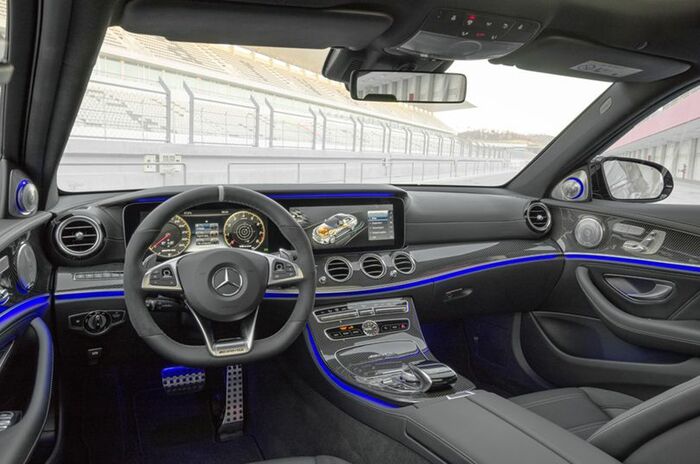 メルセデスAMG E63 S 4マチックプラス｜Mercedes-AMG E63 S 4MATIC＋