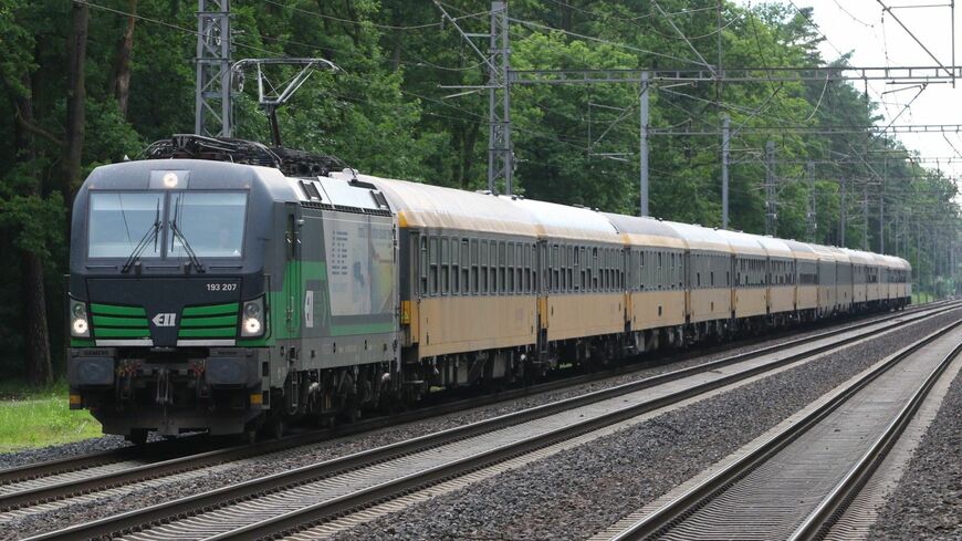 チェコ レギオジェットの夜行列車
