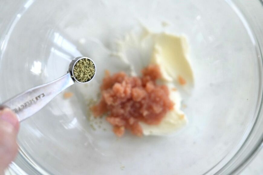 こんぶパウダーで代用する場合、こんぶ茶の半分量が目安です