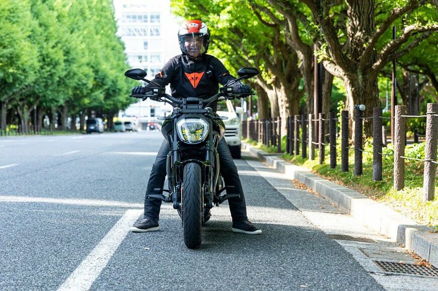 Xディアベル・ネラのディテール（東洋経済オンライン編集部撮影）