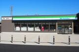 「坂東PA（外回り）」に入るコンビニ「ファミリーマート坂東PA外回り店」（筆者撮影）