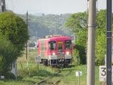 粟生駅に到着する北条鉄道北条線の車両（筆者撮影）