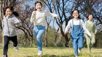 子どもの近視を抑制できる｢外遊び｣の一石二鳥