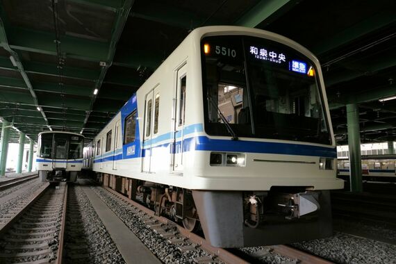 南海5000系 前面アップ 非貫通デザイン