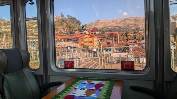 サンペドロ駅を出てポロイまで