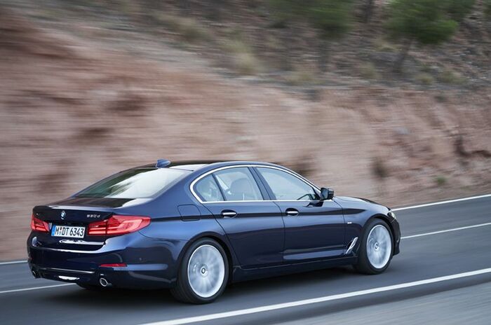 ビー・エム・ダブリュー 5シリーズ セダン｜BMW 5 Series Sedan