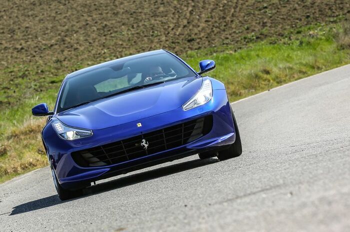 フェラーリ GTC4 ルッソT｜Ferrari GTC4Lusso T