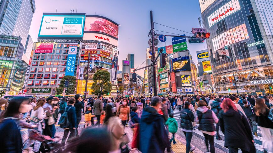 結核とグローバリゼーションの関係について、政府の新型コロナウイルス感染症対策分科会会長を務めた尾身茂医師（結核予防会理事長）に話を聞きました（写真：Ryuji／PIXTA）