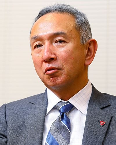 上智大学学長曄道（てるみち）佳明慶應義塾大学理工学部機械工学科卒、同理工学研究科博士後期課程満期退学。博士（工学）。2004年上智大学理工学部教授。学生センター長、入学センター長、学務担当副学長、グローバル化推進担当理事補佐などを経て、17年4月より現職