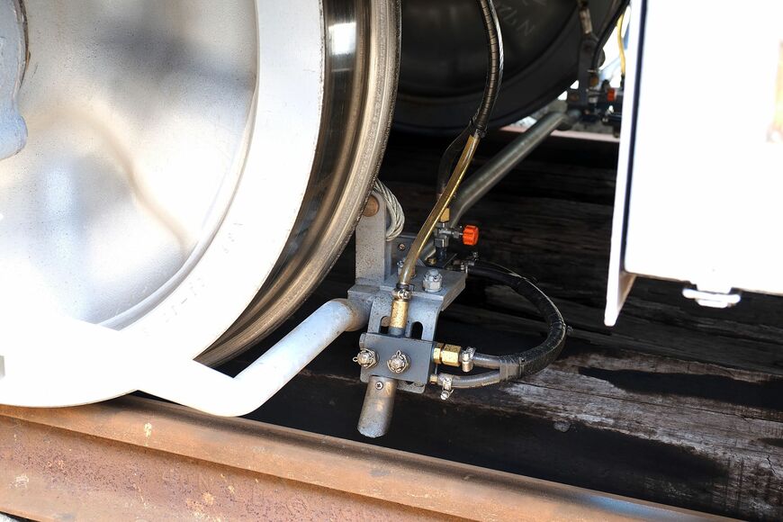 能勢電鉄　7200系　塗油器