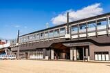 2024年9月に高架駅にリニューアルしたJR松山駅。松山の玄関口である（撮影：鼠入昌史）