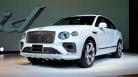 ベントレー｢ベンテイガHV｣超高級SUVの新境地 富裕層の意識変化に対応､V8モデルとすみ分け