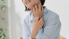 甲殻類や小麦で突然発症､放置で命に関わることも　始まりは｢なんとなく不調｣…増えている大人の"かくれアレルギー"