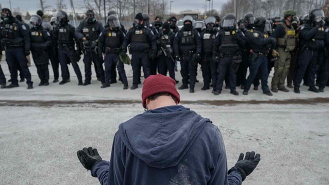 ミネアポリスで鮮明化した｢トランプの全体主義｣