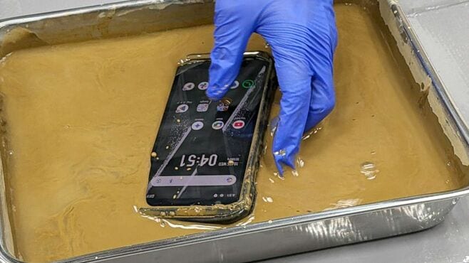 京セラのタフネススマホ｢TORQUE｣泥水対応の真意