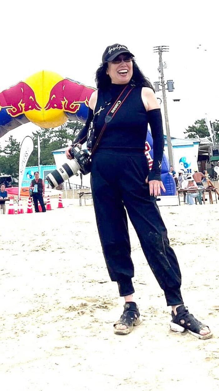 海でのイベントに参加、カメラはいつも持参（写真：本人提供）