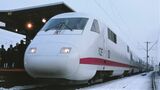 1985年11月、初の公式試運転に挑むドイツの高速列車ICEの試作車両（撮影：南正時）