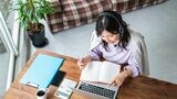 リスキリングに失敗する人に欠ける要素とは（写真： アン・デオール / PIXTA）