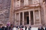 ヨルダン随一の観光地ペトラ遺跡のエル・ハズネ（宝物殿） （筆者撮影）