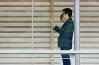 安倍首相､総裁選を8月に前倒して逃げ切りか ライバルに準備期間与えず3選狙うシナリオ