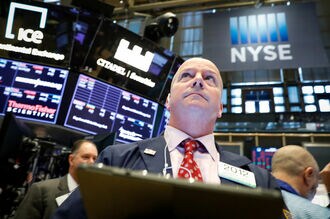 NYダウ767ドル安､米中貿易摩擦の悪化を懸念