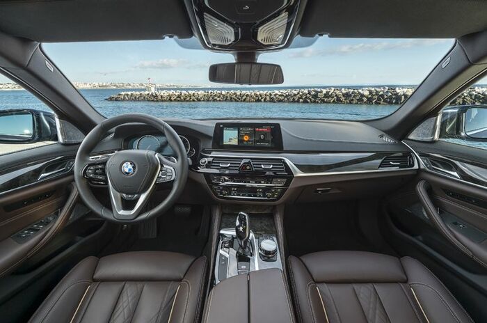 ビー・エム・ダブリュー 530d xドライブ｜BMW 530d xDrive