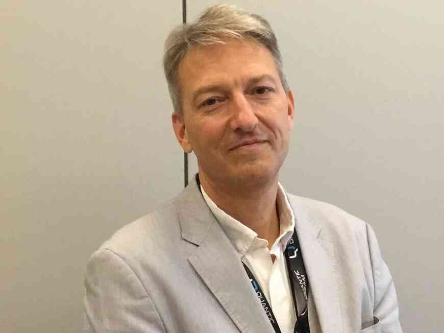 クァンティック社