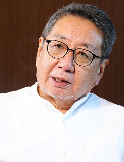 プログラムアドバイザー元国連WFPアジア地域局長忍足 謙朗
