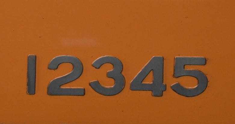 12200系では12345という車両が存在したが、2020年に廃車された（筆者撮影）