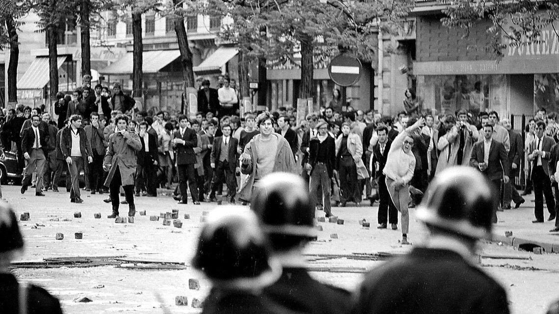 フランス、1968年の「5月革命」。パリのカルチェ・ラタンでのデモ(写真・Roger-Viollet via AFP)