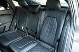 アウディの新型「SQ5スポーツバック」（写真：三木 宏章）