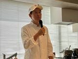 ケンミン食品の高村祐輝社長