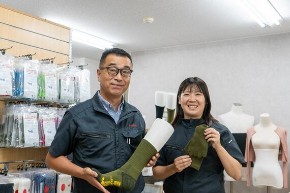 会⻑の巽亮滋さんと、娘で4代目社⻑の美奈子さん