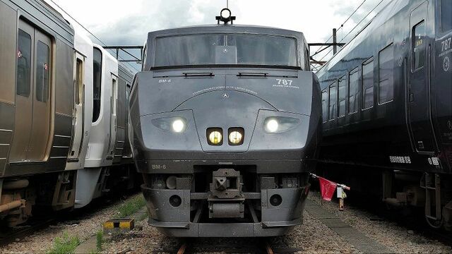 JR九州 787系 つばめ スカーフ 水戸岡デザイン 鉄道写真コレクション(30) JR九州の