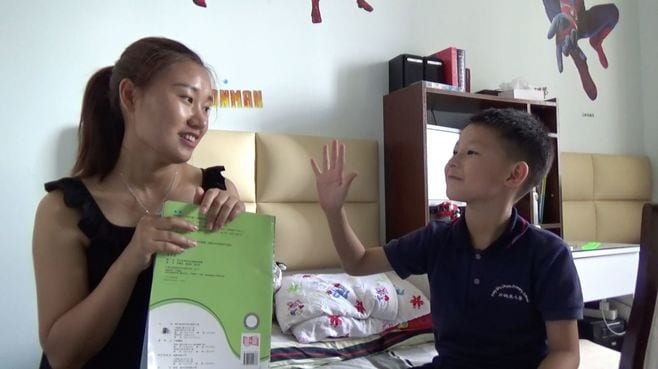 香港に子どもを通わせる中国人家族のホンネ