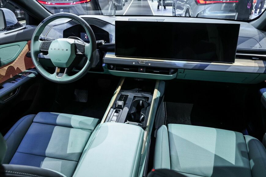 写真：Lexus International