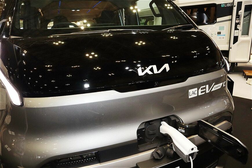 LACホールディングスのBEVキャンピングカー「LAC EVキャンパーC」（写真：筆者撮影）