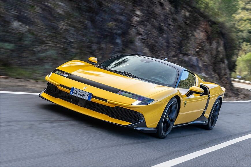 フェラーリの新型車「849テスタロッサ」（写真：Ferrari Japan）