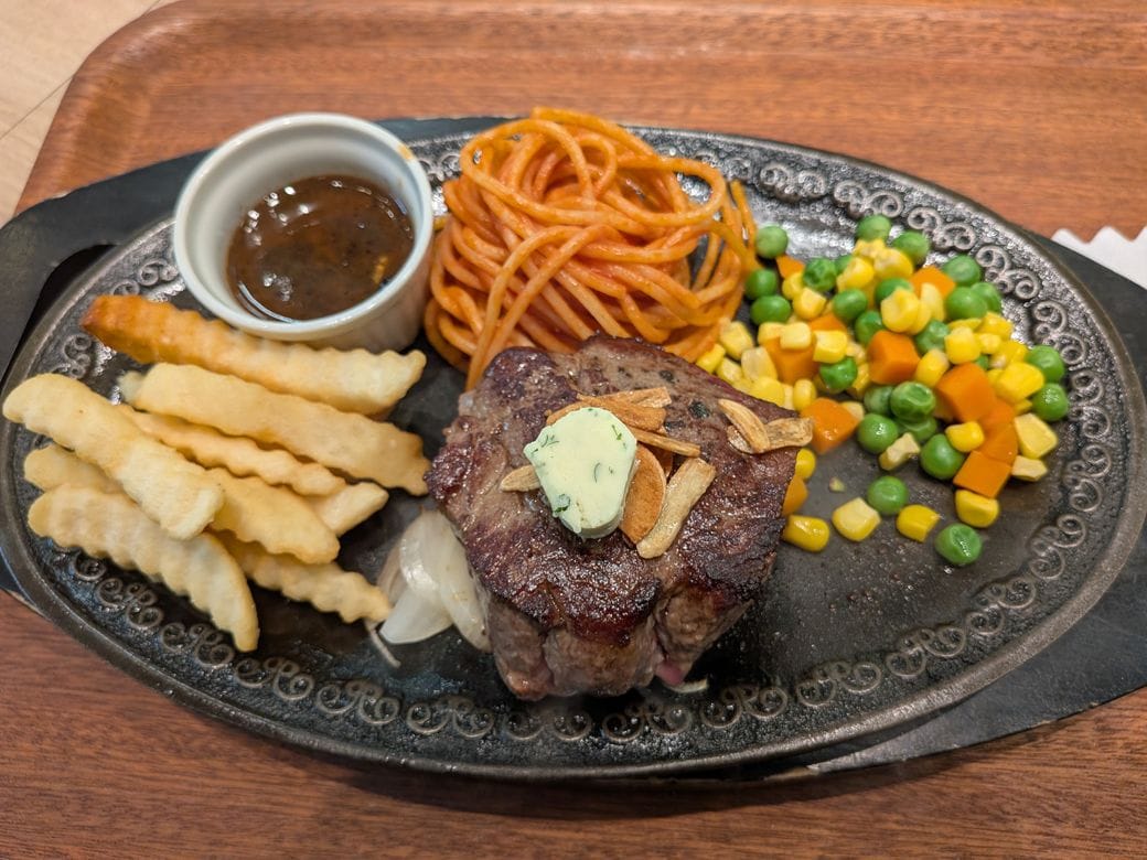 駄敏丁ステーキ（筆者撮影）