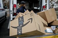 トランプ政権､アマゾンの方針を｢敵対的｣と非難