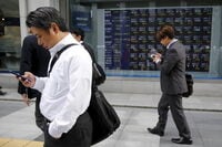 日経平均は一時700円超安､約6カ月ぶり安値 24日のアメリカ市場の大幅下落を引き継ぐ