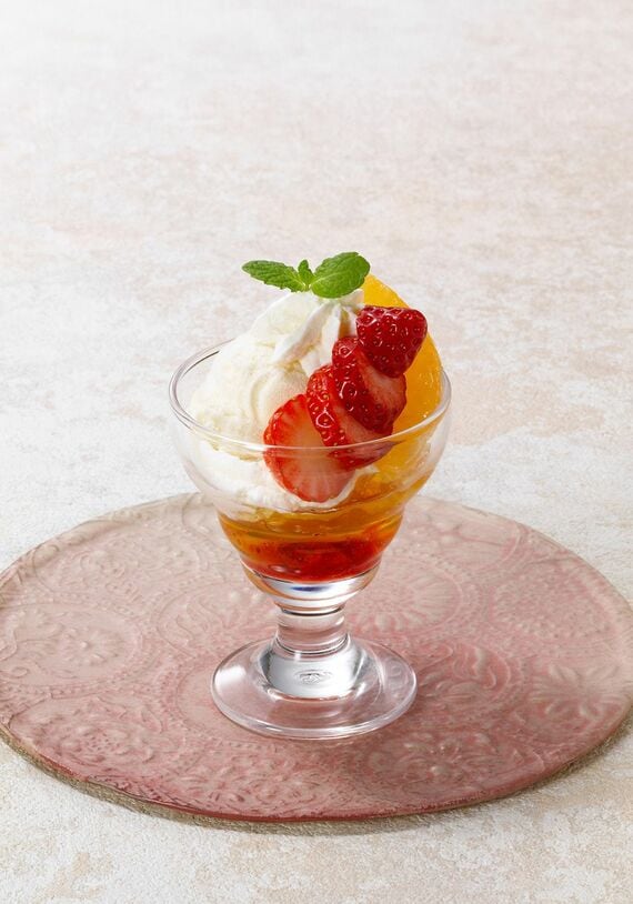 苺と不知火のプチパフェ