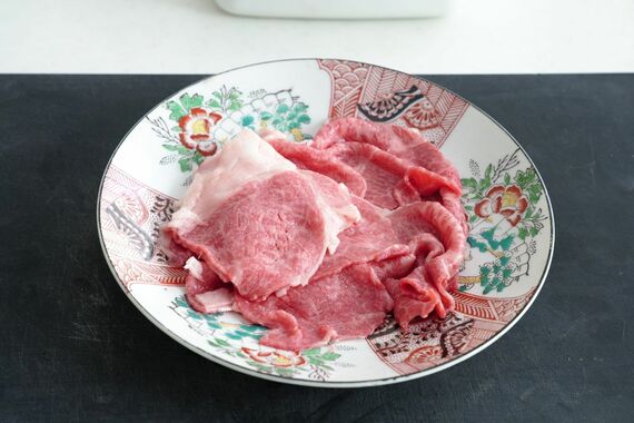 カットした牛肉