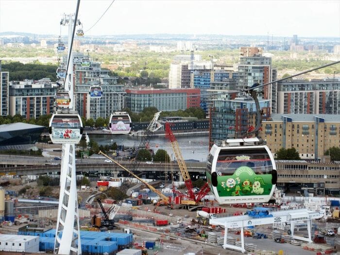ロープウェー最高地点からのローヤルアルバートドック周辺の眺め
